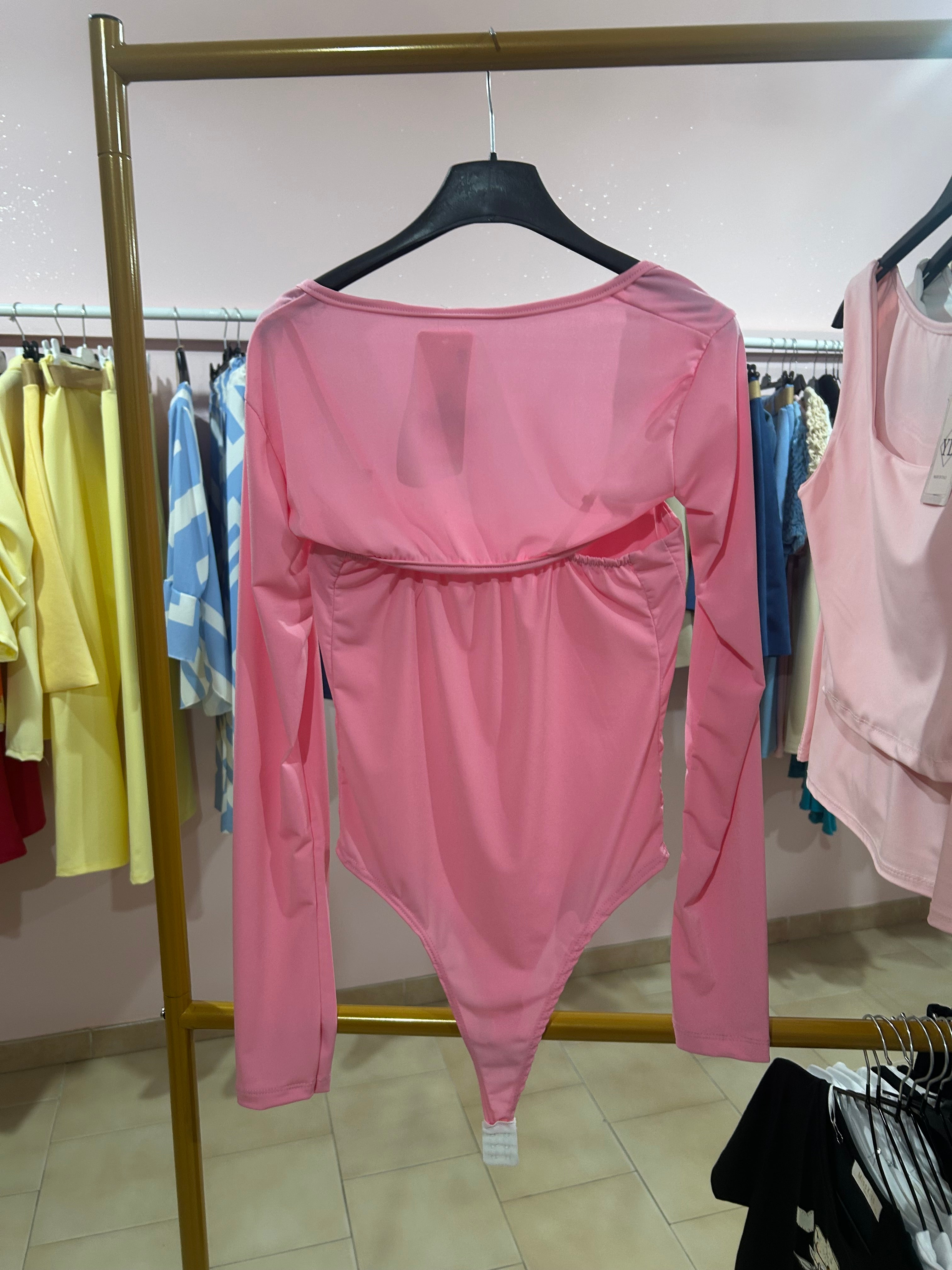 Top rosa con coprispalle